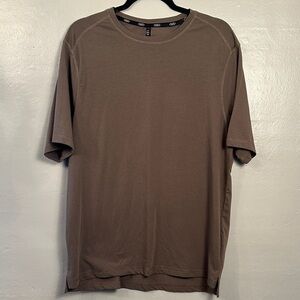 LEG3ND Mens Short Sleeve T-shirt Size XLarge Mocha